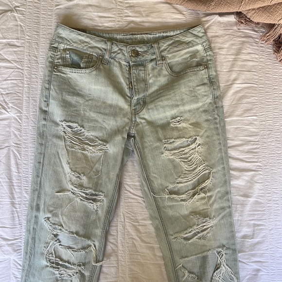 American Eagle Outfitters Denim - ✨HP✨ American Eagle Tomgirl Jeans